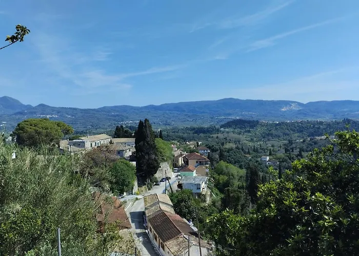 Nios House Panoramic 度假居 Karousádes