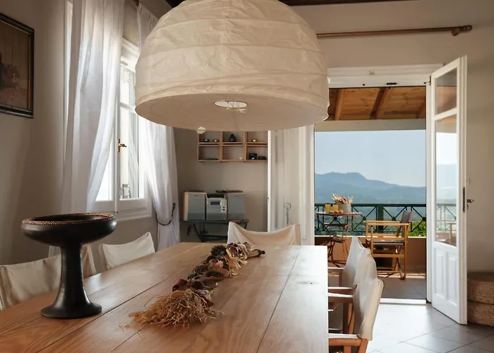 Nios House Panoramic 度假居 Karousádes