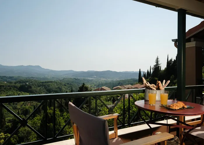 Nios House Panoramic Karousádes