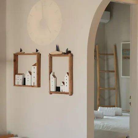 Nios House Panoramic Karousádes