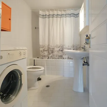 Nios House Panoramic Feriehus Karousádes