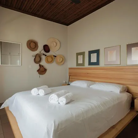 Nios House Panoramic * Karousádes