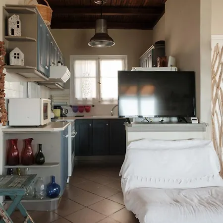 Nios House Panoramic Сasa de vacaciones Karousádes